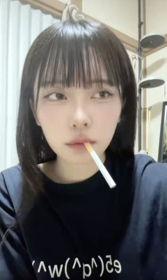 【動画】やにねこリスペクトで女子に喫煙者が増えだすｗｗｗｗｗｗｗｗ