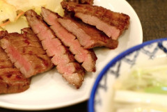 【悲報】仙台名物の牛タン、アメリカ産だった事が判明