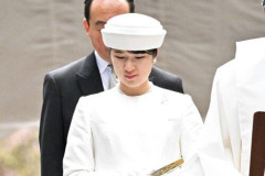 【画像】愛子さま、相変わらずブサイクすぎる