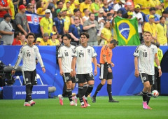 【悲報】「優勝」という目標には遠く及ばなかった日本代表。能動的に戦えない時点でベスト８も難しかった・・