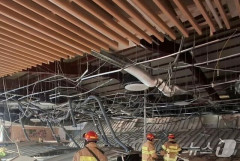 韓国・しゃぶしゃぶ食べ放題店で天井崩落、食事中の客ら14人負傷 [8/1]