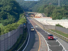 歩行中の男児が未明に国道2号で軽乗用車と衝突 男児は意識不明の重体 身元確認進める 広島・福山市