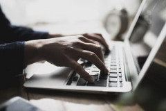 【セクハラ】50代後半の上司にこれ言われたら気持ち悪い？【判定】
