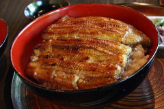 うなぎを不味いとかそんなに美味くないとか言う奴ww