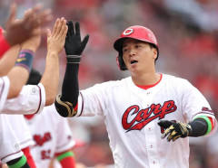 カープ大盛穂、中日柳から5号ホームラン！坂倉タイムリーで同点！！