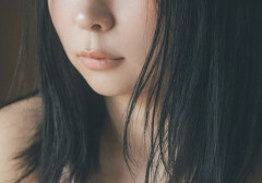 【画像】アンゴラ村長、想像の5倍揉みしだきたい乳をしてしまう