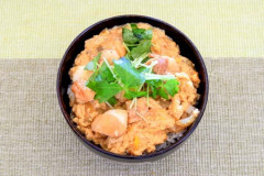【画像】このカツ丼の違和感に気づいた奴、センスあるぞｗｗｗｗ