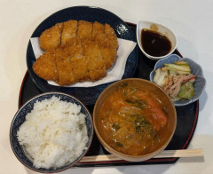 田野憂さんのトンカツ定食が美味しそう😋（画像あり）