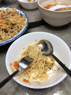 専業主婦25歳なんだが、渾身の夕食作ったら旦那に「美味いけど汚いな」と言われた😡