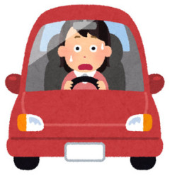 車で帰宅する途中飛び出してきた男女が運転席と助手席に向かってきてドアをガチャガチャ。「タクシー乗るお金がないので乗せてください」って