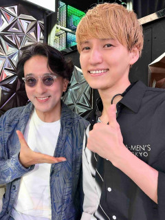 「え?田口淳之介?」〝雰囲気ガラリ〟40歳の近影に「実年齢より随分若く見える」「なんかオトナになられた」の声、ミュージカル俳優と2Sに反響