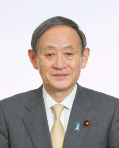 【悲報】今菅義偉元総理がかき氷屋に並んでるんやが