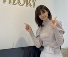 【画像】最近のさとう珠緒さん、バストがデカすぎてしまう