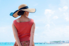 【悲報】最近のZの女の子、日本が暑すぎて薄着すぎる･･(画像アリ)