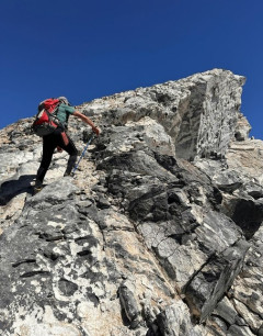 登山てダメだろ