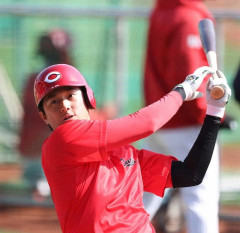 カープ佐々木泰の打率『6月.300→7月.356→8月.500』←アベレージフォルムが最適解だった説。