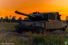 ウクライナ軍第5独立重機械化旅団に配備されているレオパルド1A5戦車！