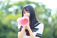 【画像】クラスの女子さん達、お胸で慰めてくれるｗｗｗｗｗｗｗｗｗｗｗｗｗｗｗ