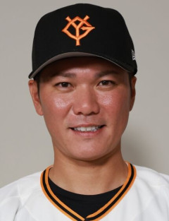 坂本勇人(38)　率.285(数8633-安2462) 本302 点1074 盗163 OPS.804