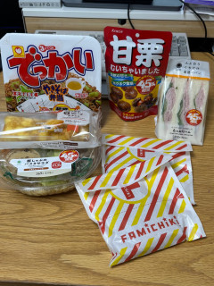 【画像】ファミマの「盛りすぎチャレンジ」、全商品買うて来たでwwwww