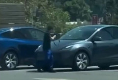 アイダホ州のハンバーガー店前で銃撃事件、AR-15ライフル発砲し3人死亡 7人負傷…容疑者は自殺！