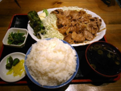 うおぉ！焼肉定食が美味すぎる！！