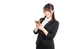 【衝撃】クタクタになって帰宅すると、ベッドの上で彼女と間男が真っ最中だった！俺「（うわ～浮気してるよ、あぁ眠たい寝たいな～）」→間男の顔面を殴って爆睡した結果