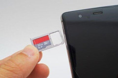 【悲報】microsdカード入らないスマホあるらしいね。じゃあデータ管理どうしてるのかというとクラウド(笑)で出し入れらしい