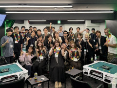 ◆画像◆ジュビロ磐田に移籍した乾貴士さん、麻雀イベントに混じって雀士らとぱしゃり🤔