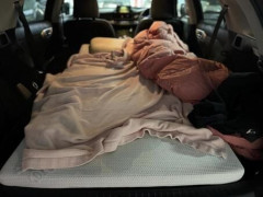 【熊本地震】ガソリン切れの車内で熱中症死…被災地の車中泊避難をどうやって無くすべきなのか？