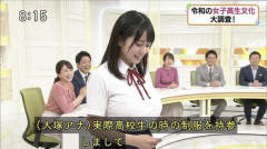 【画像】アナウンサーさん(26)、地上波で自前のJKコスプレを披露wwwwwww