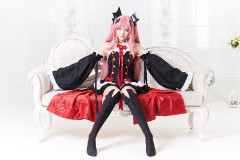 【画像】ウクライナの美人歌手「日本人のコスプレをしてみたｗｗｗｗｗｗｗｗｗ」････ﾊﾟｼｬ!!