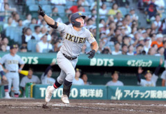 【高校野球】1回戦 札幌日大 1-3 仙台育英　開幕戦は仙台育英が逃げ切り勝利　田山にホームラン　札幌日大同点のチャンスも