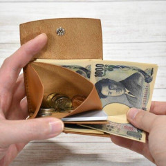 【悲報】全財産6998円ワイ、今週をどう乗り過ごすか悩む