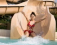 【画像】プールで水着が脱げちゃった女の子の反応ｗｗｗｗｗｗｗｗ