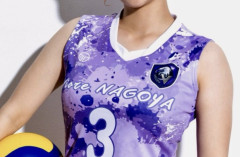 【朗報】むちむち女子バレー選手さん、脱いでしまう💕