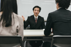 【呆然】面接官「日本に刀鍛冶は何人いるか推定してください」 俺「188人です」 面接官「どういう風に考えましたか？」俺「知ってました」⇒結果ｗｗｗｗｗｗｗｗ