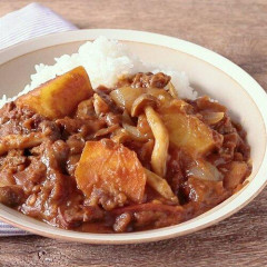 【悲報】無水カレー（トマト缶ドバー）←これ