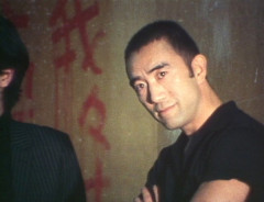 【超愕】三島由紀夫「東大卒の元大蔵官僚です。作家だけど映画出たり写真集出しました。腹切って死にました」←こいつ