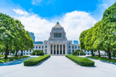衆院選でほぼ全ての野党「消費税減税するので投票よろしく！！」→現在の野党「消費税減税やめろ！！財源はどうするんだ！！」