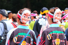 生活保護ワイ　近所の祭りに参戦するも