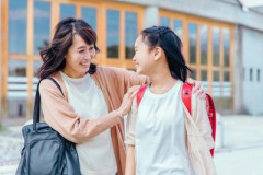 【画像】子供7人が全員『女』の大家族YouTuberwwwwww