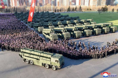 北朝鮮がロシアに弾道ミサイル40発供与、ミサイル部隊90人派遣開始…さらに80発見通し！