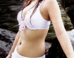 【画像】本田望結の妹、姉より暴力的なお乳をしてしまうwwwwww