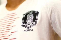 【衝撃】韓国サッカー協会さん、W杯予選で外国人審判を性接待していたことが発覚・・・・・・・・・