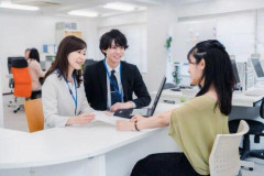 【悲報】大卒公務員40歳年収700万ワイ、ガチで咽び泣く・・・・・・・・・