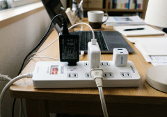 【注意喚起】電源タップの寿命の目安は3〜5年です
