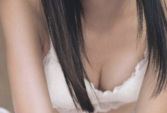 【画像】元バレー部女子、部活が終わっても太ももがえっちすぎる