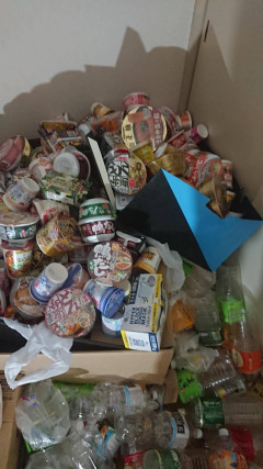 カップ麺いっぱい買ったｗｗｗｗｗｗｗｗｗｗ