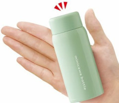 人気格闘家「水飲むやつはゲイ、 喉乾いた時のためにちっちゃいゲイ水筒持ち歩くとか。」